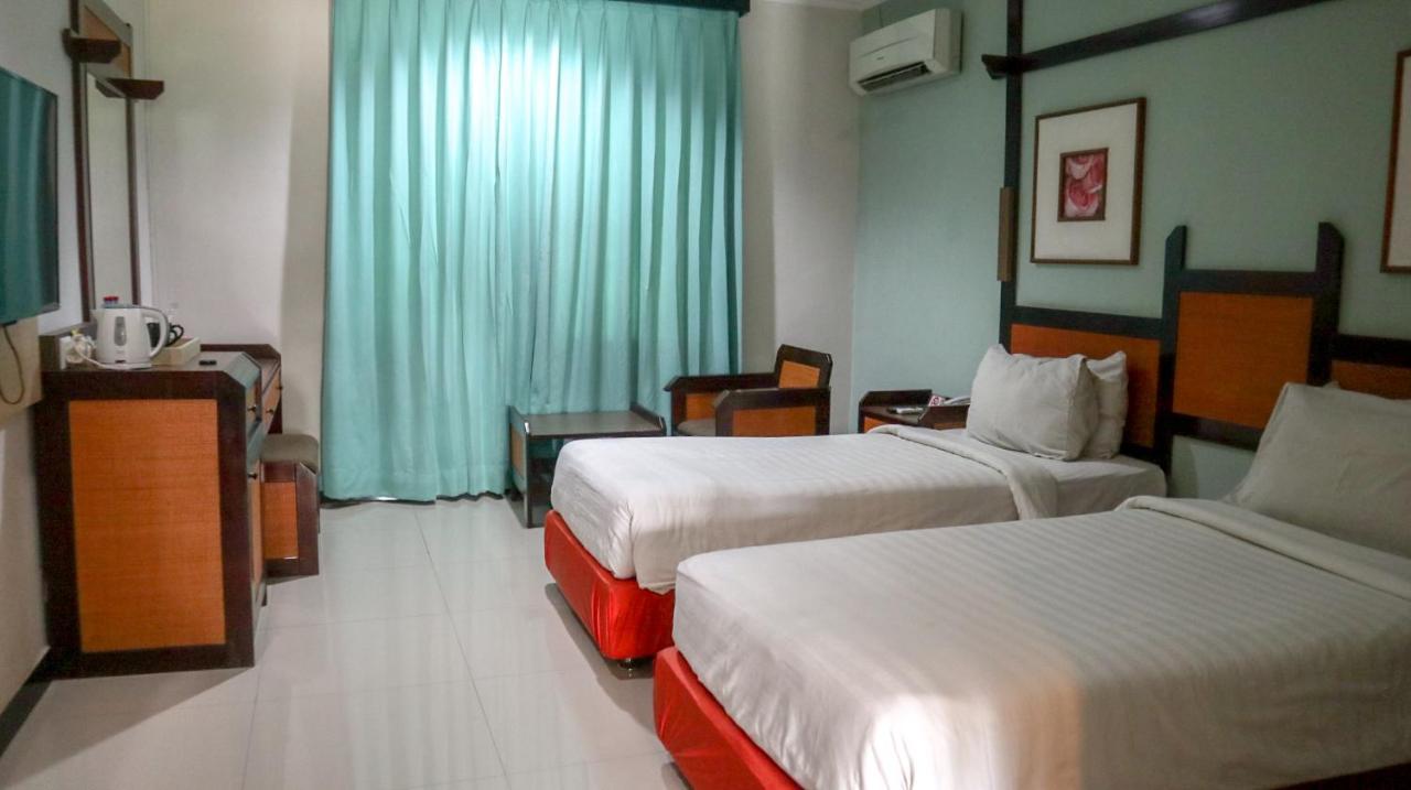 Hotel Sofia Juanda Surabaya 시도알조 외부 사진
