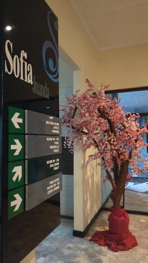 Hotel Sofia Juanda Surabaya 시도알조 외부 사진