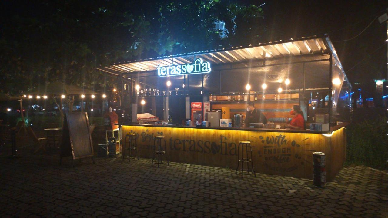 Hotel Sofia Juanda Surabaya 시도알조 외부 사진
