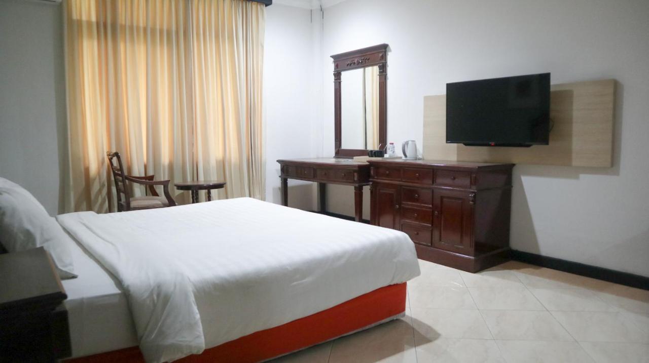 Hotel Sofia Juanda Surabaya 시도알조 외부 사진
