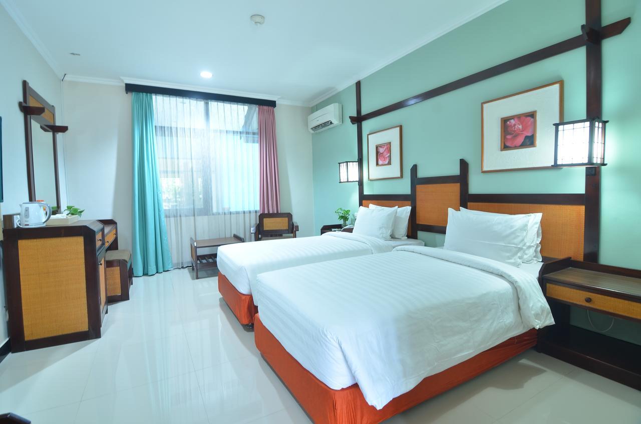 Hotel Sofia Juanda Surabaya 시도알조 외부 사진