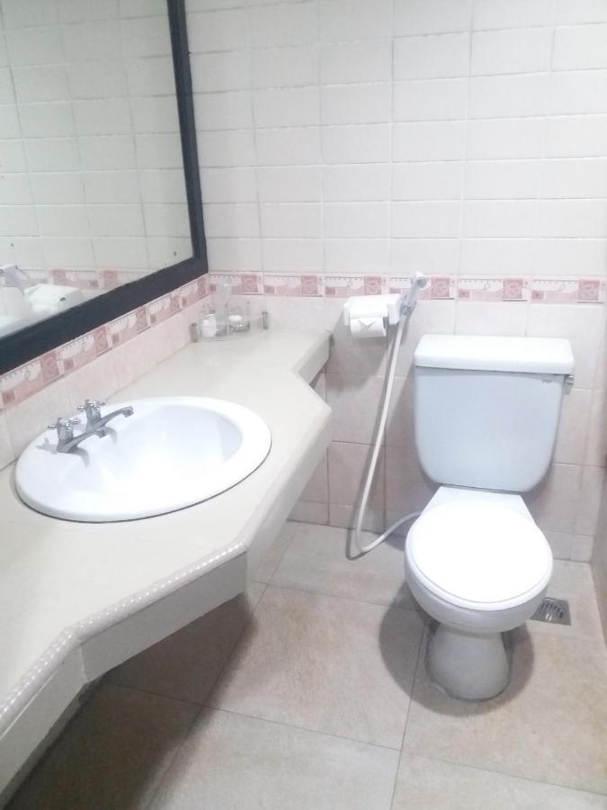 Hotel Sofia Juanda Surabaya 시도알조 외부 사진