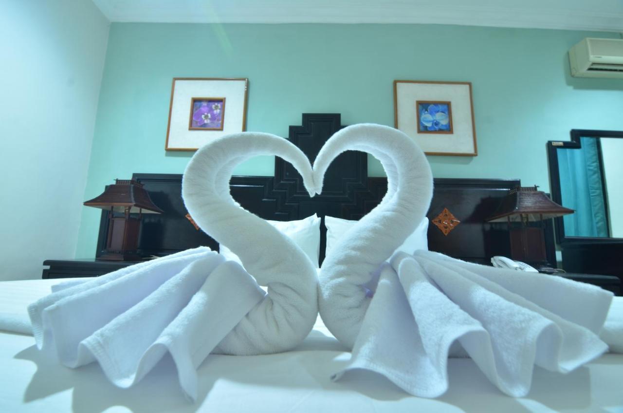 Hotel Sofia Juanda Surabaya 시도알조 외부 사진