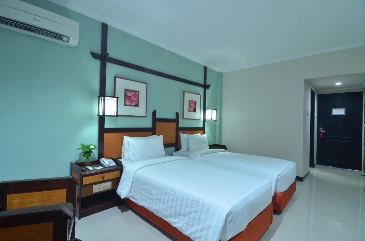 Hotel Sofia Juanda Surabaya 시도알조 외부 사진